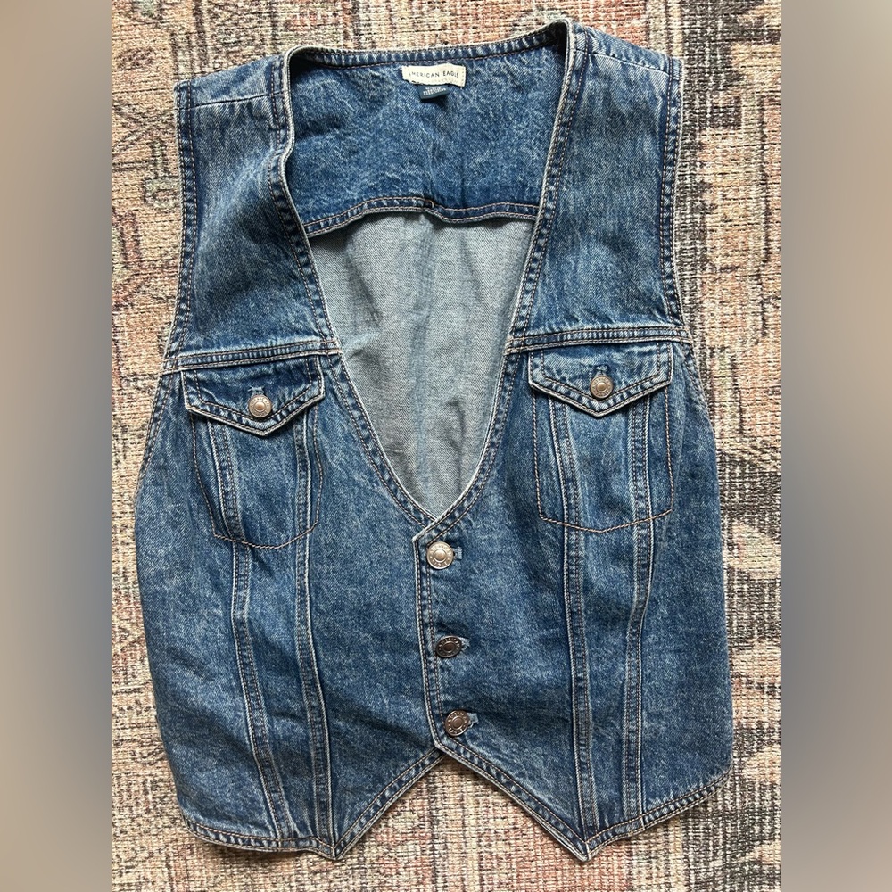 American eagle adjustable denim button up vest